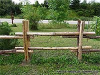 Build a rustic fence - DIY Log fences - Country fences