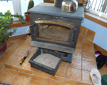 Wood stove - Ash pan