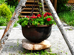 Cast iron planter